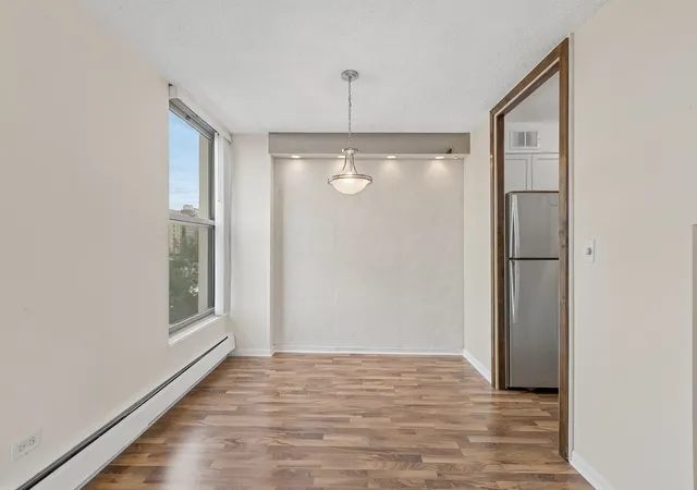 Photo 4 of Condo for sale at 5401 S Hyde Park Blvd #705, Chicago, IL 60615 | MLS# 12762617 | Listing updated on 2026-09-23