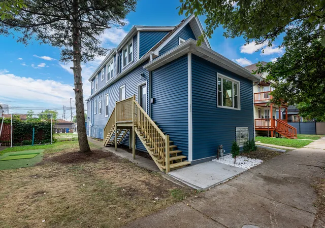 Photo 1 of Single family home for sale at 3813 N Narragansett Ave, Chicago, IL 60634 | MLS# 12762620 | Listing updated on 2026-10-08