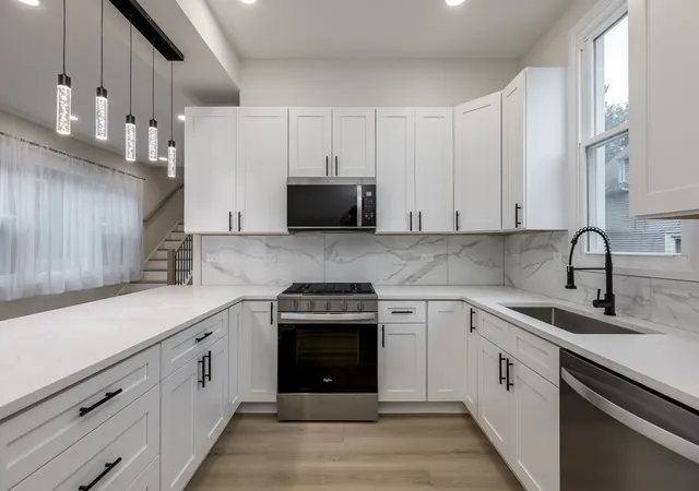 Photo 4 of Single family home for sale at 3813 N Narragansett Ave, Chicago, IL 60634 | MLS# 12762620 | Listing updated on 2026-10-08