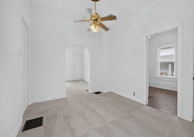 Photo 4 of Sale Pending at 1205 W Taylor St, Bloomington, IL 61701 | MLS# 12762627 | Listing updated on 2026-09-21