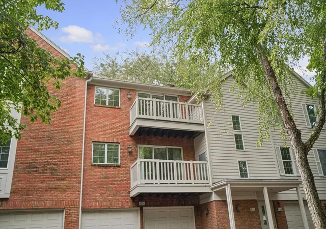 Photo 3 of Condo for sale at 921b Cheshire Dr #B, Champaign, IL 61821 | MLS# 12762661 | Listing updated on 2026-09-29