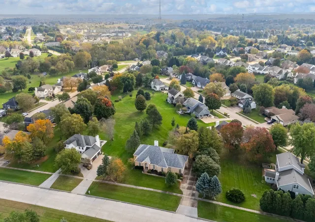 Photo 1 of Single family home for sale at 5673 18th Street, Bettendorf, IA 52722 | MLS# 12762671 | Listing updated on 2026-10-20