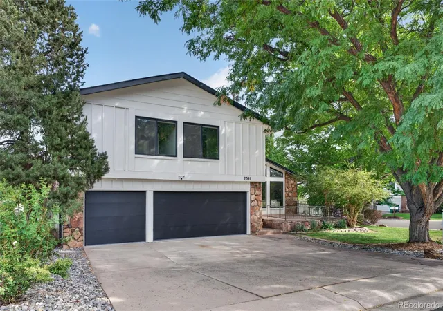 Photo 2 of Single family home for sale at 7391 S Costilla St, Littleton, CO 80120 | MLS# 12762681 | Listing updated on 2026-09-20