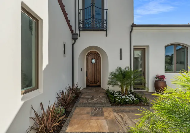 Photo 3 of Single family home for sale at 14 Rockshore, Newport Coast, CA 92657 | MLS# 12762693 | Listing updated on 2026-09-27