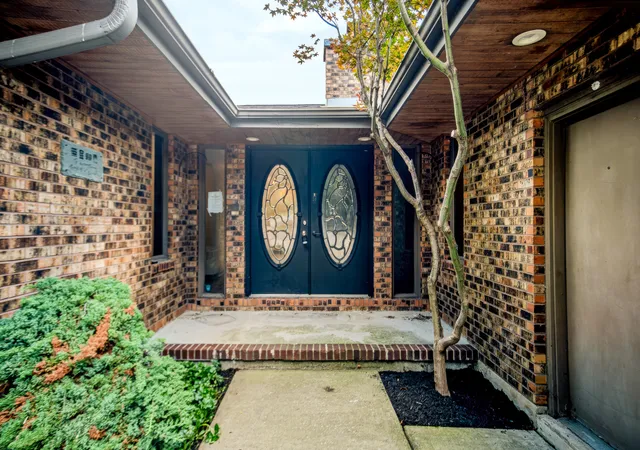 Photo 3 of Single family home for sale at 6n779 Il Route 31 Rd, St. Charles, IL 60174 | MLS# 12762699 | Listing updated on 2026-09-23
