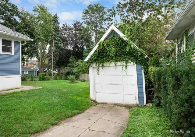 Photo 4 of Single family home for sale at 311 Locust St, Elgin, IL 60123 | MLS# 12762722 | Listing updated on 2026-09-23
