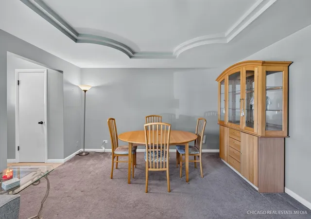 Photo 3 of Single family home for sale at 465 N Shady Oaks Dr, Elgin, IL 60120 | MLS# 12762734 | Listing updated on 2026-10-08