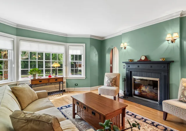 Photo 2 of Single family home for sale at 6760 N Jean Ave, Chicago, IL 60646 | MLS# 12762746 | Listing updated on 2026-09-24