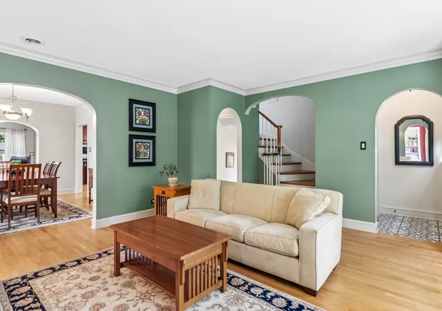 Photo 3 of Single family home for sale at 6760 N Jean Ave, Chicago, IL 60646 | MLS# 12762746 | Listing updated on 2026-09-24