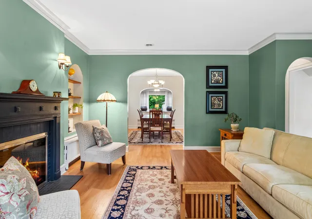 Photo 3 of Single family home for sale at 6760 N Jean Ave, Chicago, IL 60646 | MLS# 12762746 | Listing updated on 2026-09-24
