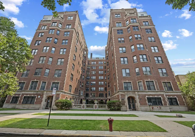 Condo for sale at 6937 S Crandon Ave #6E, Chicago, IL 60649 | MLS# 12762750