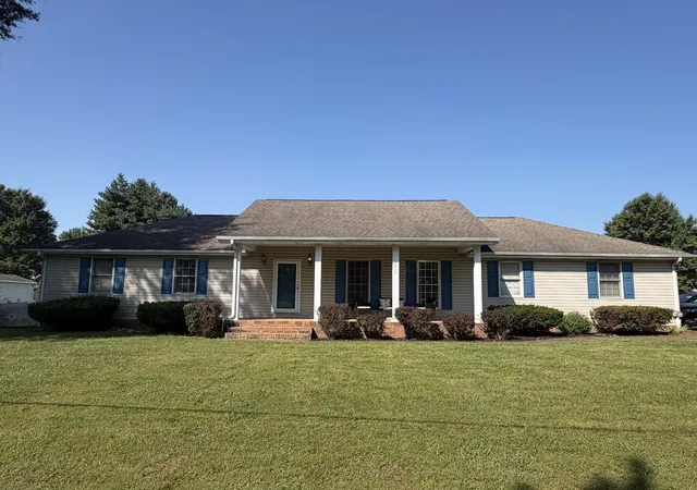 Photo 1 of Single family home for sale at 2815 Spruce Dr, Metropolis, IL 62960 | MLS# 12762753 | Listing updated on 2026-09-22