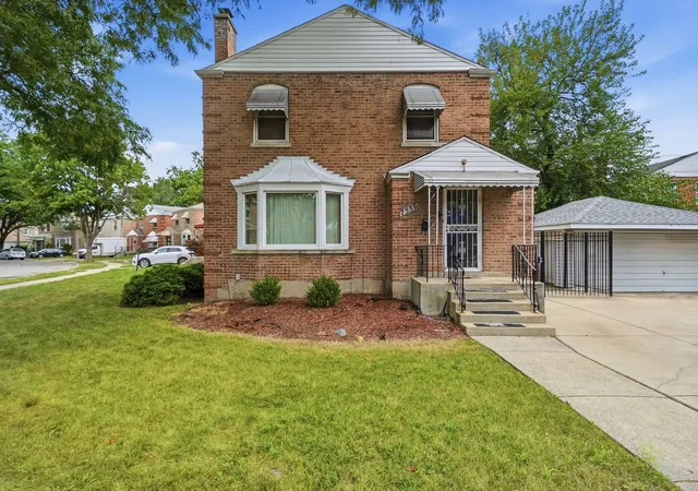 Photo 1 of Single family home for sale at 7559 S Hoyne Ave, Chicago, IL 60620 | MLS# 12762754 | Listing updated on 2026-10-24