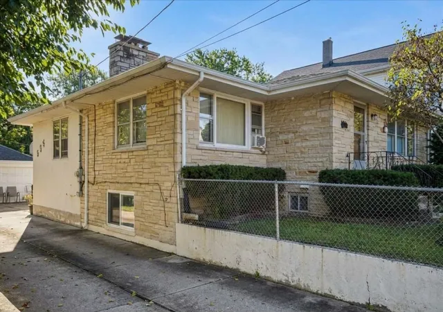 Photo 1 of Single family home for sale at 325 Grove Ave, Highwood, IL 60040 | MLS# 12762775 | Listing updated on 2026-10-05