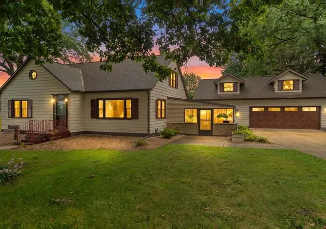 Photo 1 of Sale Pending at 110 N Maple Ave, Polo, IL 61064 | MLS# 12762781 | Listing updated on 2026-10-05