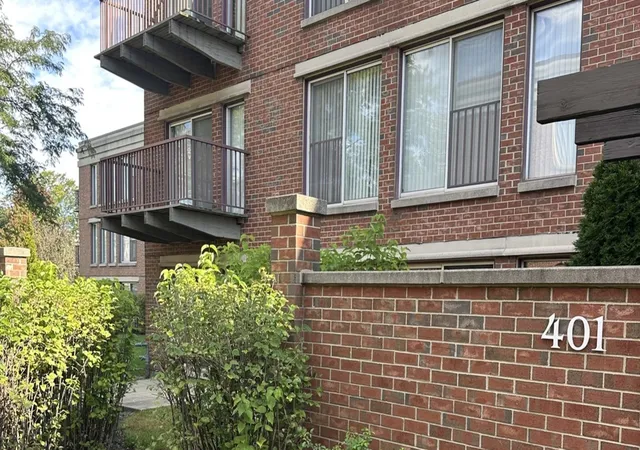 Photo 2 of Condo for sale at 401 Kelburn Rd #114, Deerfield, IL 60015 | MLS# 12762783 | Listing updated on 2026-10-06