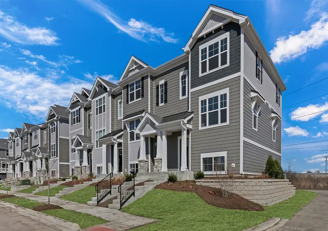 Townhouse for sale at 2038 Yellowstone Blvd, Mundelein, IL 60060 | MLS# 12762791