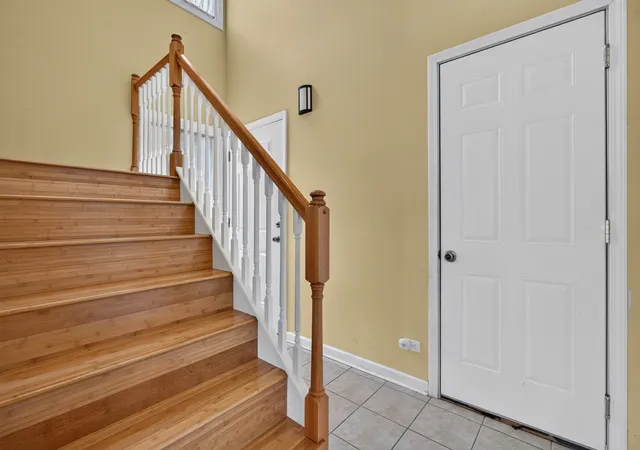 Photo 2 of Townhouse for sale at 1042 E Randville Dr, Palatine, IL 60074 | MLS# 12762798 | Listing updated on 2026-09-23