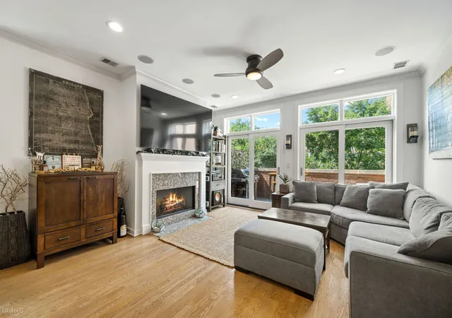 Photo 2 of Condo for sale at 679 N Peoria St #4S, Chicago, IL 60642 | MLS# 12762799 | Listing updated on 2026-09-23