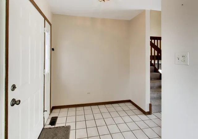 Photo 3 of Single family home for sale at 19255 Bernadine St, Lansing, IL 60438 | MLS# 12762827 | Listing updated on 2026-09-23