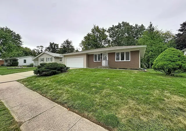 Photo 2 of Single family home for sale at 2438 3rd Street, Moline, IL 61265 | MLS# 12762836 | Listing updated on 2026-10-02