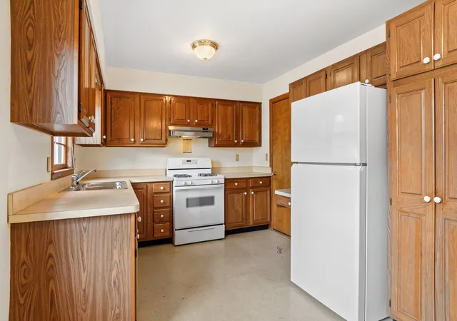 Photo 3 of Multi family home for sale at 215 N Mill St, Naperville, IL 60540 | MLS# 12762850 | Listing updated on 2026-09-22
