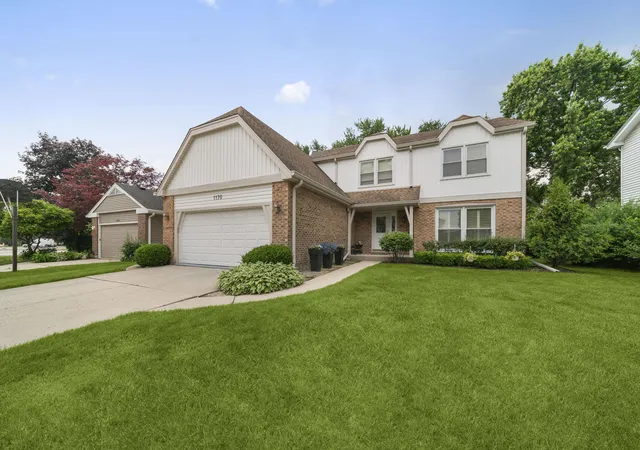 Photo 1 of Single family home for sale at 1170 Green Knls Dr, Buffalo Grove, IL 60089 | MLS# 12762854 | Listing updated on 2026-09-25