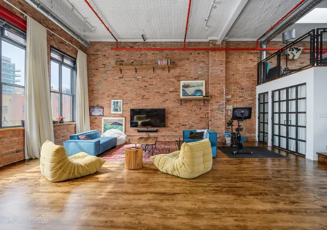 Listing Photo 5 - Condo for sale in building located at 1617 S Michigan Ave, Chicago, IL 60616 - Unit #312