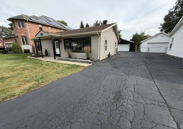 Photo 2 of Single family home for sale at 6449 W 84th Street, Burbank, IL 60459 | MLS# 12762865 | Listing updated on 2026-09-23