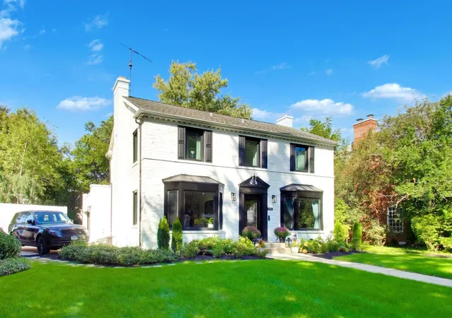 Photo 3 of Single family home for sale at 901 Locust Rd, Wilmette, IL 60091 | MLS# 12762874 | Listing updated on 2026-09-26