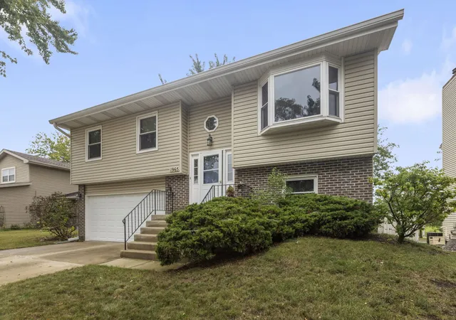 Single family home for sale at 1965 Crescent Ln, Hoffman Estates, IL 60169 | MLS# 12762878