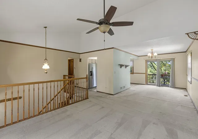 Photo 3 of Single family home for sale at 1965 Crescent Ln, Hoffman Estates, IL 60169 | MLS# 12762878 | Listing updated on 2026-10-05