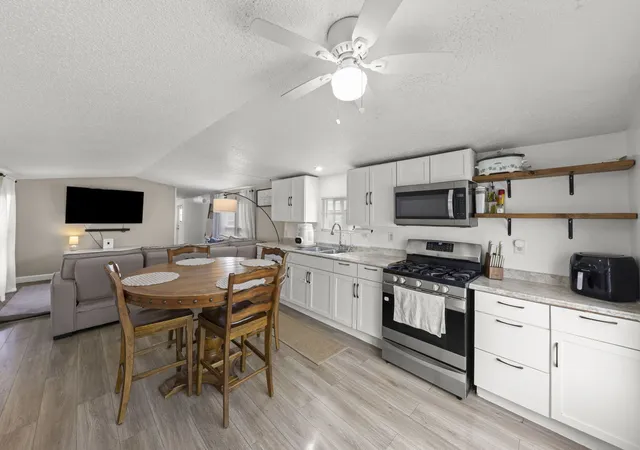 Photo 3 of Manufactured home for sale at (Undisclosed), Bartlett, IL 60103 | MLS# 12762881 | Listing updated on 2026-10-07
