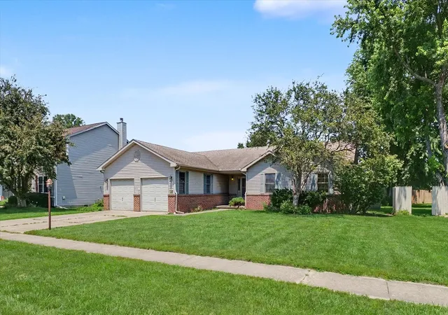 Photo 2 of Single family home for sale at 808 E Marshall St, Tolono, IL 61880 | MLS# 12762889 | Listing updated on 2026-10-21