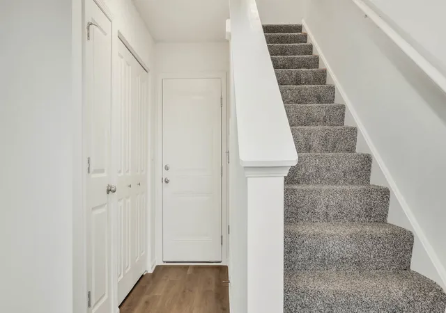 Photo 3 of Townhouse for sale at 2053 Sequoia Ave, Mundelein, IL 60060 | MLS# 12762892 | Listing updated on 2026-10-04