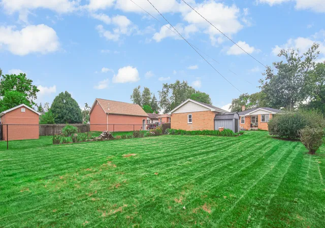 Photo 3 of Single family home for sale at 17247 69th Avenue, Tinley Park, IL 60477 | MLS# 12762897 | Listing updated on 2026-09-19