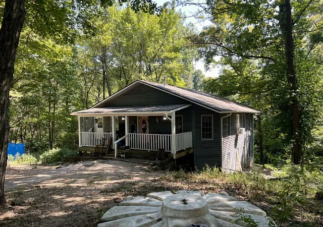 Photo 3 of Single family home for sale at 88 S Jungle Rd, Murphysboro, IL 62966 | MLS# 12762907 | Listing updated on 2026-09-24