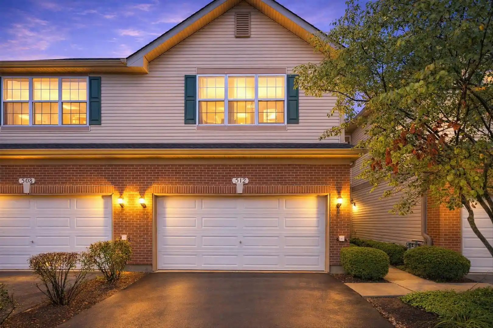 Listing Photo 1 - Condo for sale in 512 N Fox Trl located at 512 N Fox Trl, Round Lake, IL 60073 - Unit 512 N Fox Trl