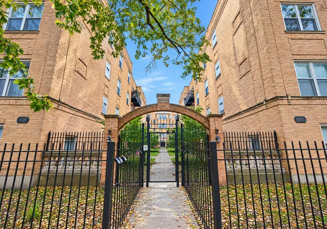 Condo for sale at 1641 W Farwell Ave #2N, Chicago, IL 60626 | MLS# 12762914