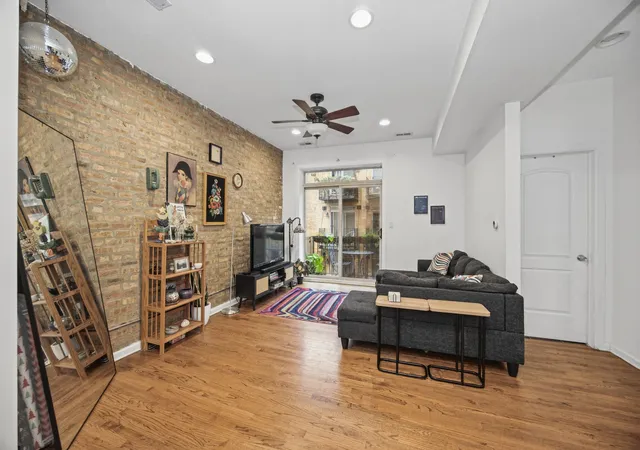Photo 3 of Condo for sale at 1641 W Farwell Ave #2N, Chicago, IL 60626 | MLS# 12762914 | Listing updated on 2026-10-06