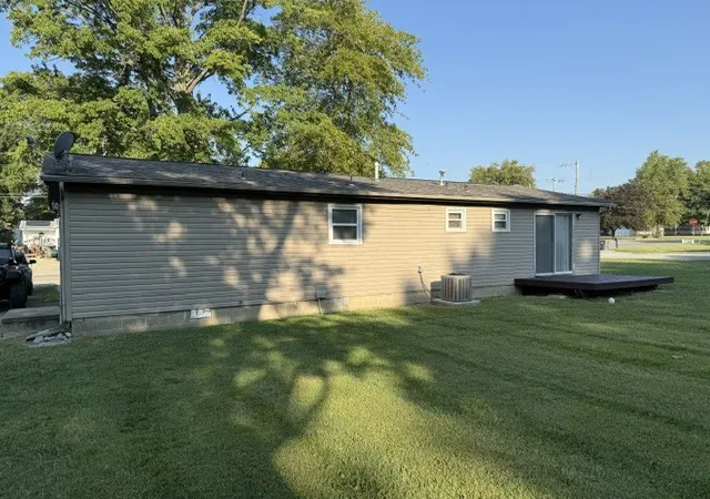 Photo 3 of Sale Pending at 1306 Main St, Carterville, IL 62918 | MLS# 12762915 | Listing updated on 2026-10-06