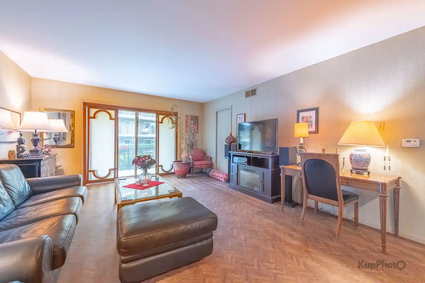 Listing Photo 2 - Condo for sale in 4949 Golf Rd located at 4949 Golf Rd, Skokie, IL 60077 - Unit #105