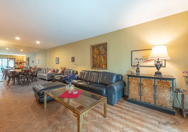 Listing Photo 4 - Condo for sale in building located at 4949 Golf Rd, Skokie, IL 60077 - Unit #105