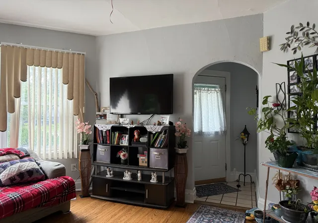 Photo 3 of Single family home for sale at 151 Conde St, West Chicago, IL 60185 | MLS# 12762931 | Listing updated on 2026-09-23