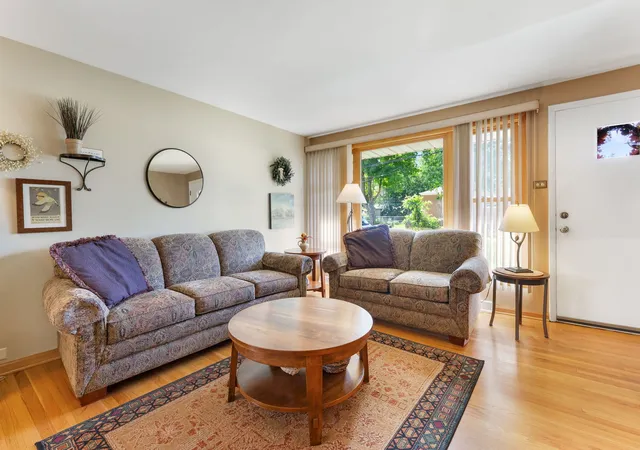 Photo 2 of Single family home for sale at 8746 40th Street, Lyons, IL 60534 | MLS# 12762934 | Listing updated on 2026-10-03