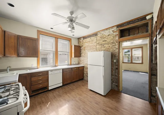Photo 3 of Single family home for sale at 2812 Ridgeland Ave, Berwyn, IL 60402 | MLS# 12762954 | Listing updated on 2026-09-30