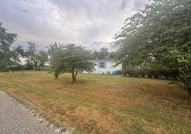 Photo 3 of Manufactured home for sale at 206 W Mcgaughey St, Worden, IL 62097 | MLS# 12762962 | Listing updated on 2026-10-06