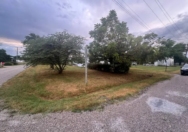 Photo 3 of Manufactured home for sale at 206 W Mcgaughey St, Worden, IL 62097 | MLS# 12762962 | Listing updated on 2026-10-06