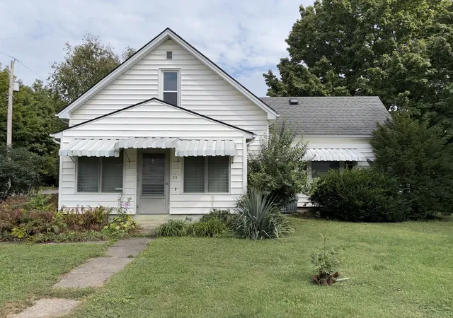 Photo 1 of Single family home for sale at 211 N Seminary St, Downs, IL 61736 | MLS# 12762981 | Listing updated on 2026-10-07