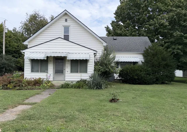 Photo 2 of Single family home for sale at 211 N Seminary St, Downs, IL 61736 | MLS# 12762981 | Listing updated on 2026-10-07